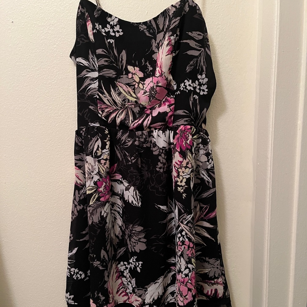 Princess Vera Wang Floral Dress Midi